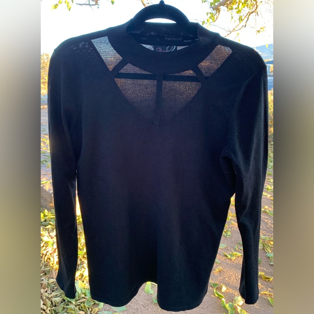 Questions Top 70% Rayon - Picture 2 of 5